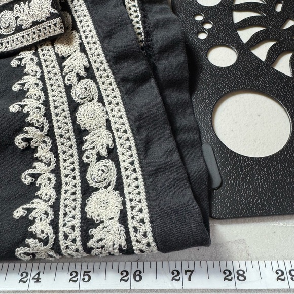 Lucky Brand Womens Large Black‎ Knit Cotton Sweater Wrap White Embroidery - Picture 6 of 7